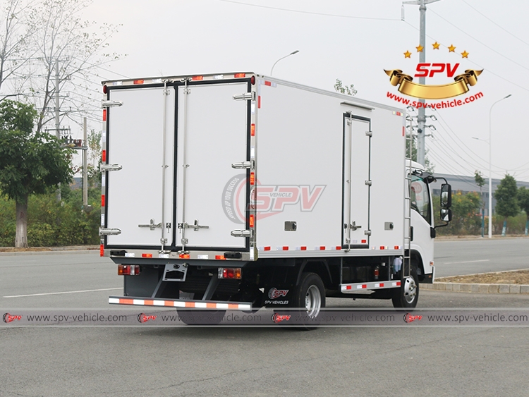 4 Tons Seafood Carrying Truck ISUZU - Right Back Side View